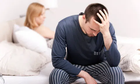 Khi đời sống vợ chồng “nguội lạnh”: Bao lâu không gần gũi là dấu hiệu bất thường?