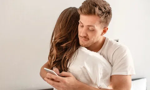 Chồng ngoại tình nhưng vẫn nói yêu vợ: Sự thật phía sau đàn ông