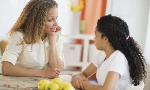 Tài khoản lạ liên tục nhắn tin “kể khổ” với học sinh lớp 5, còn gửi video nhạy cảm: Chi tiết khiến người mẹ lập tức chặn tin nhắn