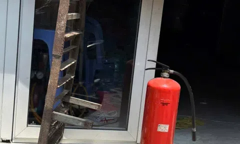 Nghi án chồng tự thiêu khiến vợ và con trai bị bỏng nặng: Hé lộ nguồn cơn sự việc