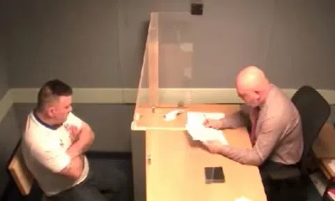 Chân dung kẻ sát nhân và hiếp dâm hàng loạt được nhận định "phạm tội tình dục nhiều nhất trong lịch sử Scotland hiện đại”