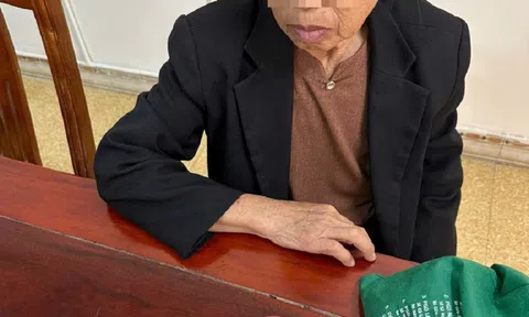 19 chỉ vàng của cụ bà 70 tuổi suýt “bốc hơi” vì chiêu trò tinh vi của kẻ lừa đảo giả danh công an