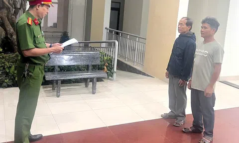 Chân dung 2 đối tượng xâm hại bé gái 13 tuổi