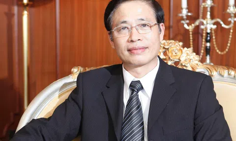 Ông chủ "đế chế vàng" Bảo Tín Minh Châu và phát biểu gây sốc: “Đàn ông thông minh không lấy phụ nữ thành đạt”