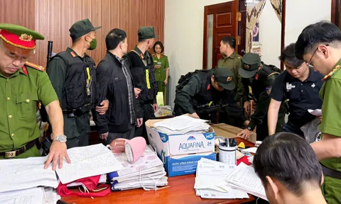 Chuyên án đặc biệt của Phú Thọ: Hơn 200 cán bộ chiến sĩ tham gia phá án, bắt nhiều giám đốc, thu súng, đạn, sổ sách kế toán liên quan tội phạm cộm cán