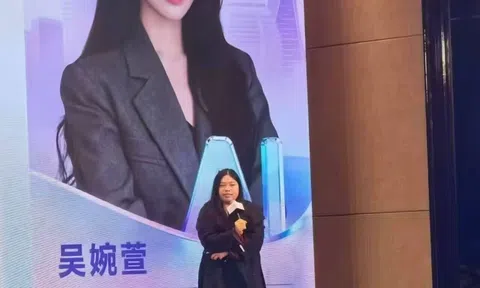 Nữ phó chủ tịch công nghệ gây bão: Ngoại hình ngoài đời khác xa ảnh trên slide, danh tính gây bất ngờ