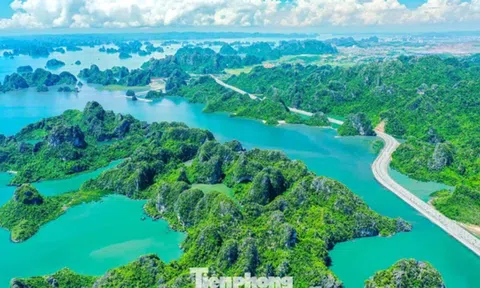 Vịnh biển Việt Nam duy nhất được vinh danh kỳ quan Đông Nam Á 2026, "thiên đường" này còn đẹp hơn Hạ Long