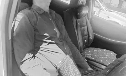 Sốc: Nam ca sĩ đột tử trên ô tô giữa trời nắng gay gắt khi chờ đổ xăng