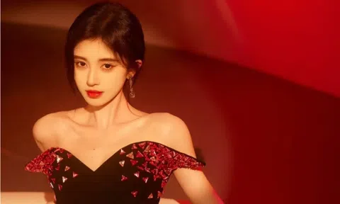 "Mỹ nữ 4.000 năm có một" vướng nghi vấn trốn thuế