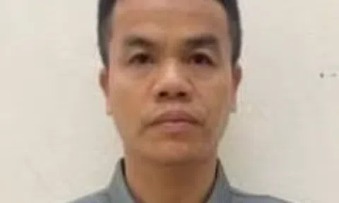 Bắt giam tài xế vụ xe đầu kéo lật đè ô tô và xe máy, 2 phụ nữ tử vong ở Phú Thọ