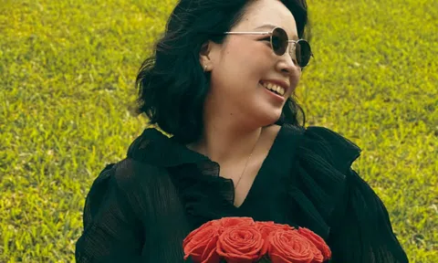 Video gây sốt 2 triệu view: Nụ cười rạng rỡ của cô gái bị tạt axit nhầm sau một thập kỷ