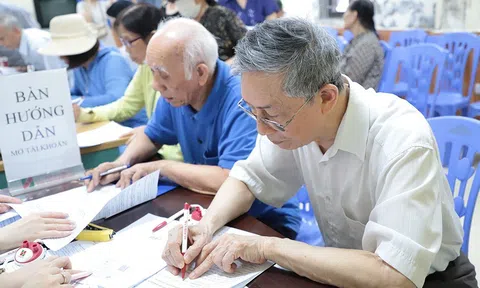 Hạ xuống còn từ đủ 60 tuổi trở lên sẽ được hưởng 500.000 đồng trợ cấp hưu trí xã hội hằng tháng chưa thực hiện được, cụ thể thế nào?