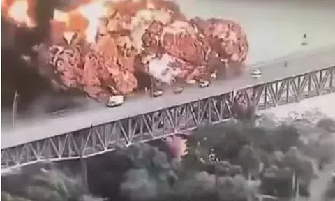 Khoảnh khắc cầu Bridge of the Americas chìm trong biển lửa khiến ai cũng sợ hãi