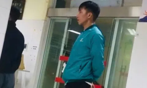 Tài xế công nghệ túc trực 3 giờ giúp cô gái lạ nhập viện giữa đêm