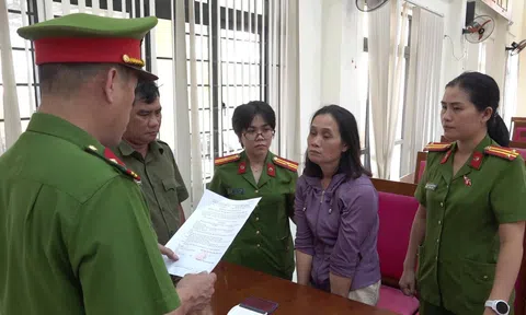 Khởi tố, bắt giam người phụ nữ phá khóa, chiếm nhà trúng đấu giá của người khác