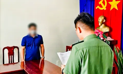 Ly hôn xong lập tài khoản ảo bôi nhọ vợ cũ, người đàn ông bị xử phạt