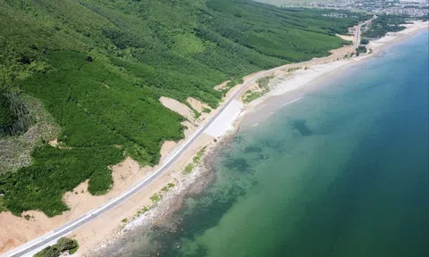 Hé lộ “thiên đường biển” mới nổi ở miền Trung khiến dân tình mê mẩn