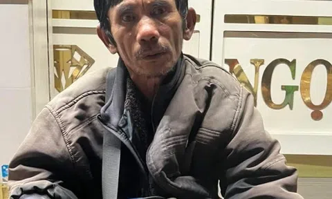 Mất 6 triệu, ông lão bán vé số nhận "phép màu" ấm lòng chỉ sau một đêm