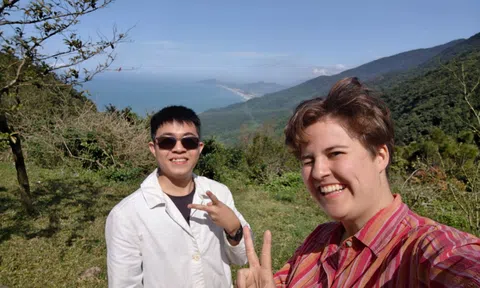 Nam tài xế chở khách 260km không lấy tiền: “Đã giúp thì không nhận tiền”