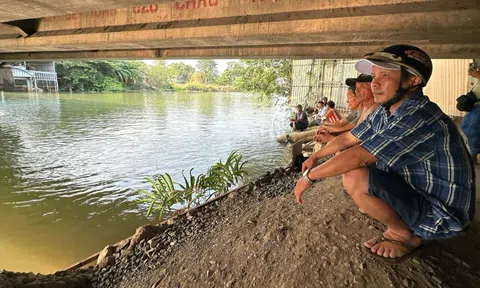 Phát hiện xe máy và giấy tờ trên cầu, nghi vấn người đàn ông gieo mình xuống sông ở Đồng Nai