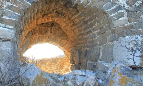 Hé lộ sự thật về 130 cửa bí mật bị giấu kín suốt hàng trăm năm trên Vạn Lý Trường Thành