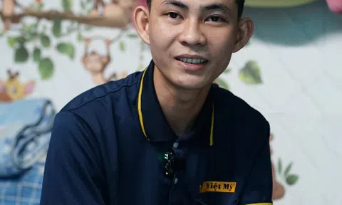 Cuốc xe 36.000 đồng chở bé gái tìm cha suốt 3 tiếng trong đêm của tài xế trẻ chạm đến trái tim nhiều người