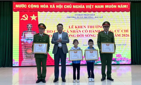 Lâm Đồng khen thưởng 4 cá nhân có hành động đẹp trong đời sống