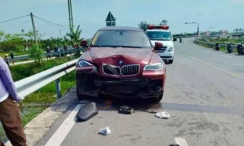 Hiện trường thương tâm vụ tai nạn giữa ô tô BMW và xe máy, một người tử vong