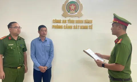 Khởi tố cán bộ xã chiếm đoạt tiền từ thiện sau thiên tai