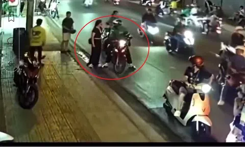 Tài xế xe ôm công nghệ liên tiếp đấm, đá nam thanh niên trên phố ở TP.HCM: Công an vào cuộc điều tra