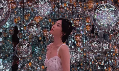 Song Hye Kyo gây chú ý với nhan sắc trẻ trung ở tuổi 45