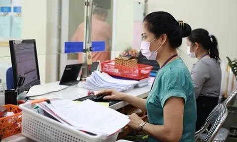 Kế toán, văn thư, thủ quỹ, thư viện trường học nhận phụ cấp ưu đãi nghề 20% đúng không theo Nghị định 182?