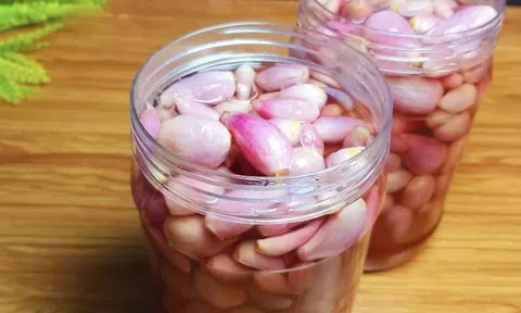 Hành tím ngâm mãi vẫn hăng? Thử ngay cách sơ chế đơn giản này
