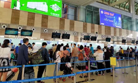 Bộ Giao thông Vận tải: Không đóng cửa sân bay Nội Bài