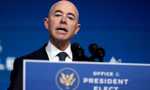 Thượng viện Mỹ xác nhận người nhập cư đầu tiên là Bộ trưởng bộ An ninh Nội địa