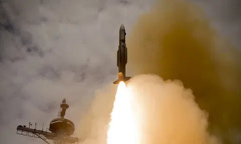 Công bố lô vũ khí đầu tiên chính quyền ông Biden bán cho nước ngoài