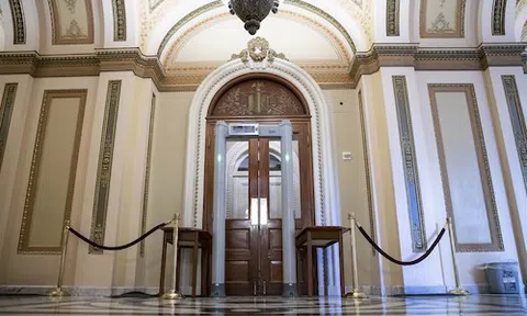 Hai nghị sĩ đảng Cộng hoà bị phạt 5.000 USD mỗi người vì vi phạm quy trình an ninh