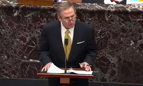 Luật sư của ông Trump tung video bào chữa, giáng đòn mạnh vào nỗ lực phe Dân chủ