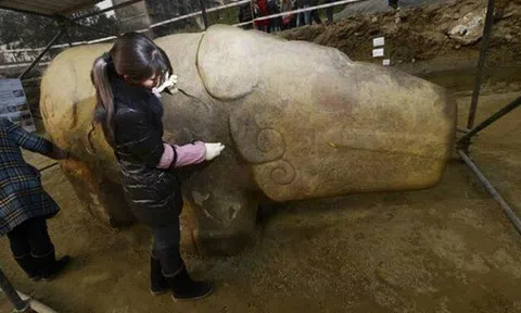 Hé lộ bí mật về vật thể nặng 8 tấn sau 40 năm, có liên quan tới Tần Thủy Hoàng