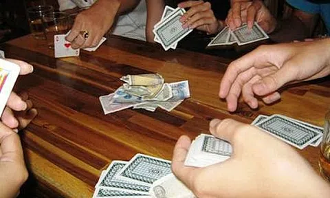 Đánh bài vui 1 nghìn, 2 nghìn ngày Tết có vi phạm pháp luật không?