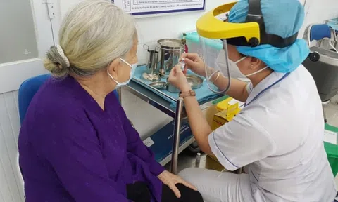 TP.HCM cần bao nhiêu liều vắc xin để tiêm đủ cho người dân?