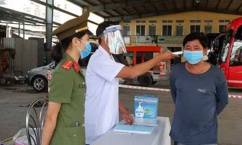 Bình Định: Tỉnh dừng hoạt động thể thao, Giám đốc sở vẫn đi đánh golf