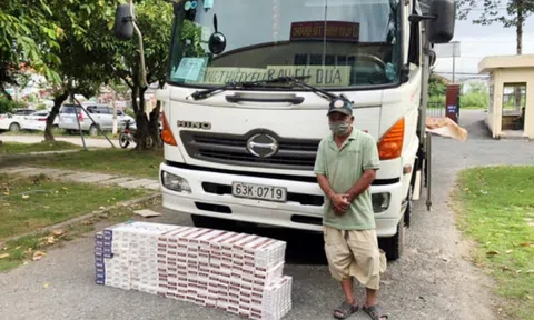 Xe “luồng xanh” chở hàng lậu, chở người trái phép - Hiểm họa lây lan dịch cần ngăn chặn