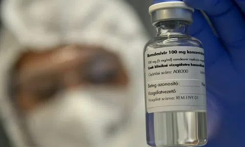 Lô thuốc Remdesivir điều trị COVID-19 đầu tiên đã về Việt Nam