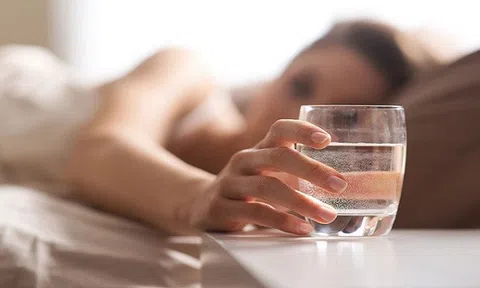 5 thời điểm "vàng" để uống nước trong ngày tốt nhất cho sức khỏe