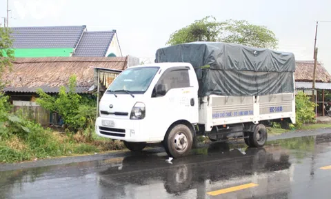 Sóc Trăng phát hiện 2 xe "luồng xanh" chở người từ vùng dịch về địa phương