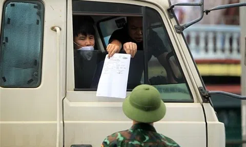 Công bố đường dây nóng giải quyết khó khăn lưu thông vận tải