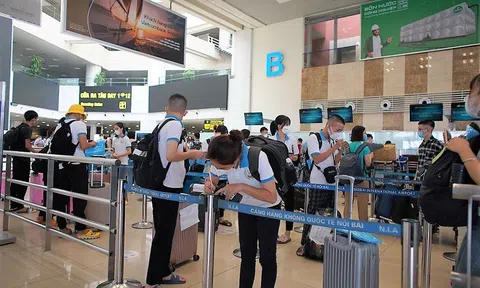 Gần 1.000 y bác sĩ, sinh viên tại 4 tỉnh thành vào chi viện chống dịch tại TP.HCM