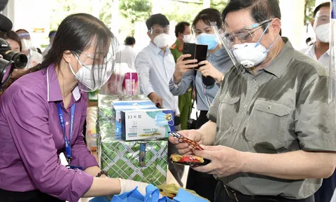 Thủ tướng yêu cầu dồn lực chăm lo cho nhân dân, tận dụng ‘thời gian vàng’ để đẩy lùi dịch bệnh nhanh nhất