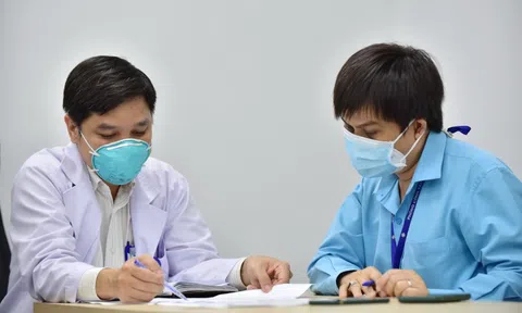 Xúc động sau những "chuyến xe hồi sinh" báo tin vui: Đau đáu lo cho bệnh nhân xuất viện (Bài 1)